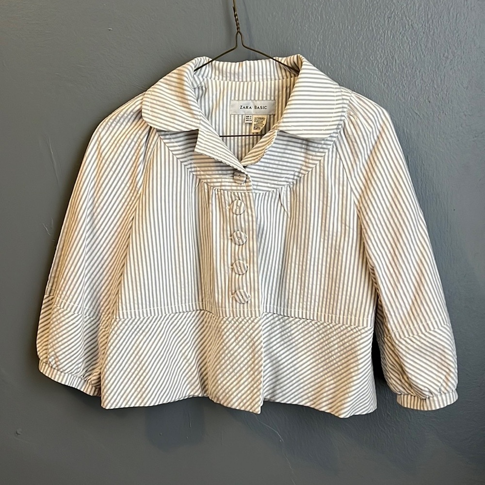 Zara cropped jacket - size S